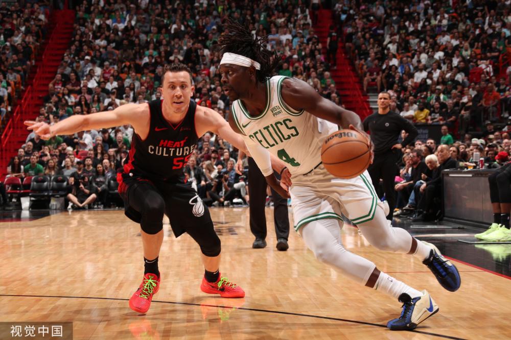 在激烈的足 在激烈的足