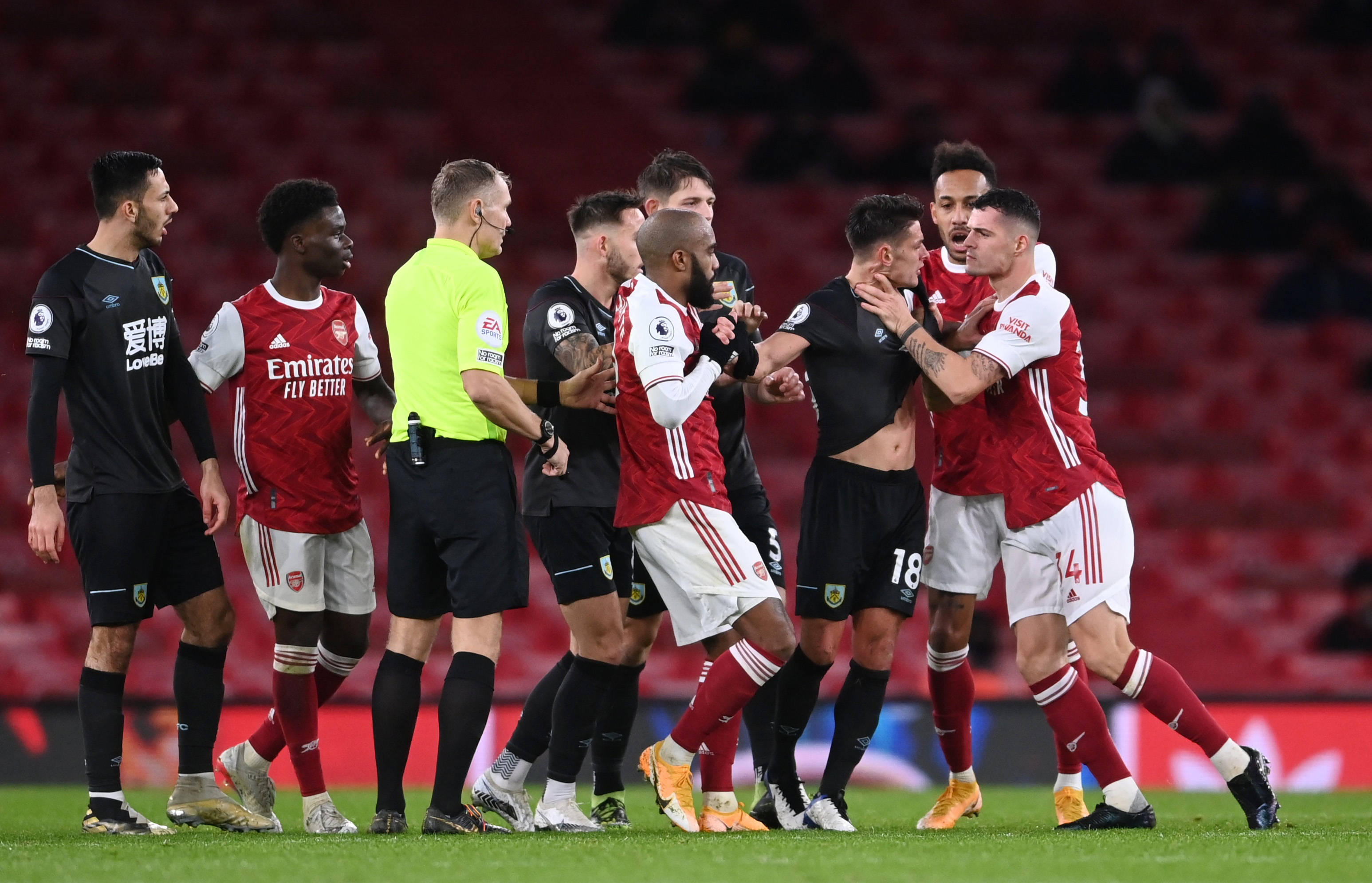 同时还不断 同时还不断